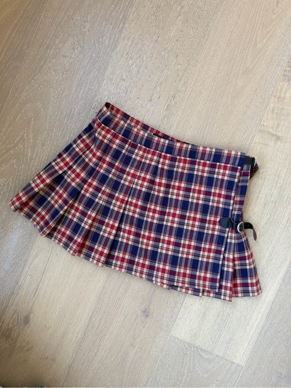 Brandy Melville Red Navy Plaid Pleated Mini Skirt